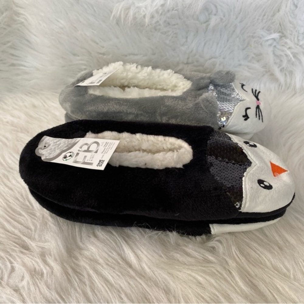 Fuzzy Babba Slipper Socks Tow Pair One Size Fits Most Shoe Size 7-9.5‎ New